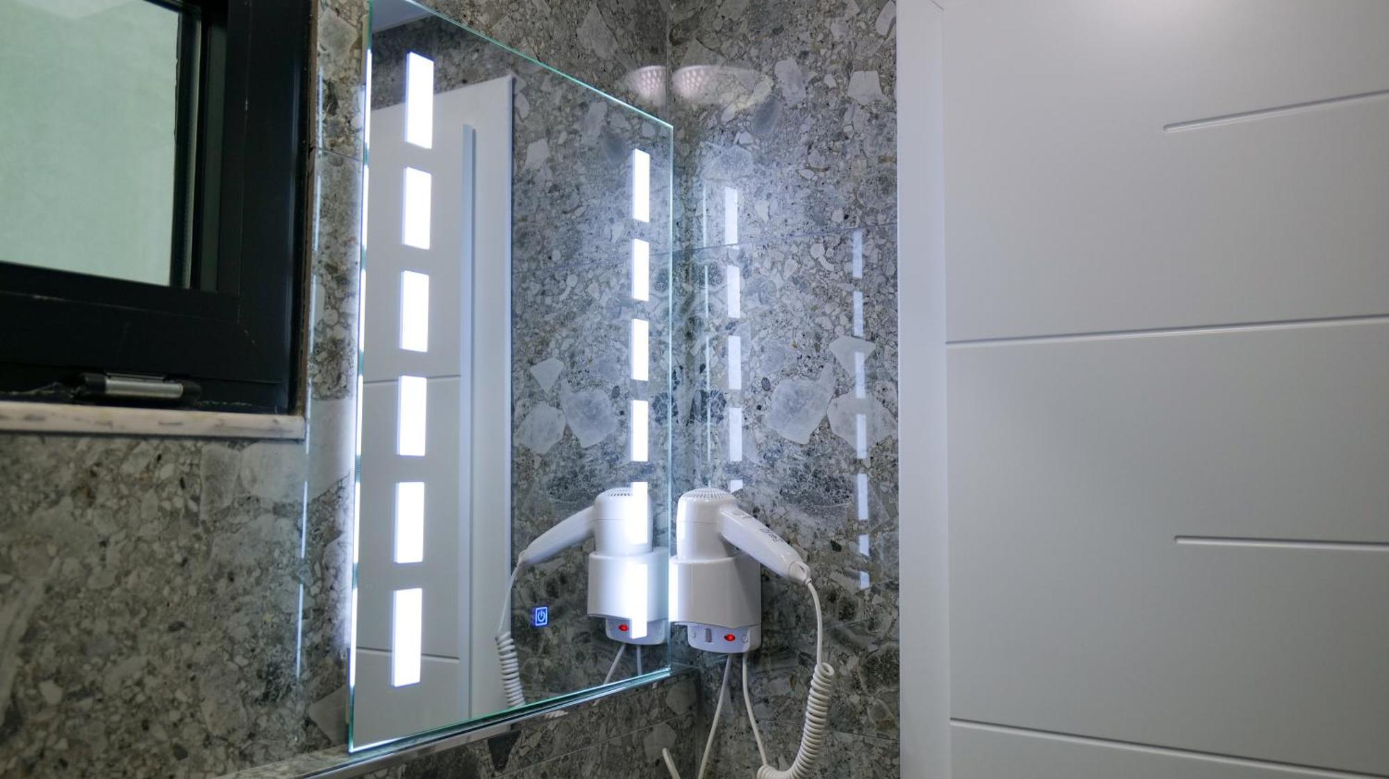 313 Center 4* Tirana